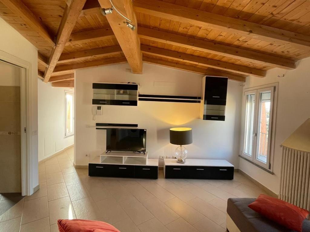 New Downtown Apartment Vigevano Kültér fotó