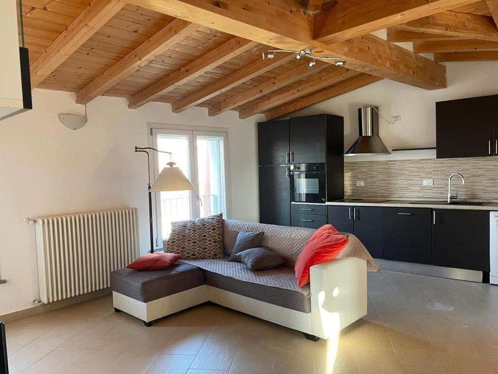 New Downtown Apartment Vigevano Kültér fotó